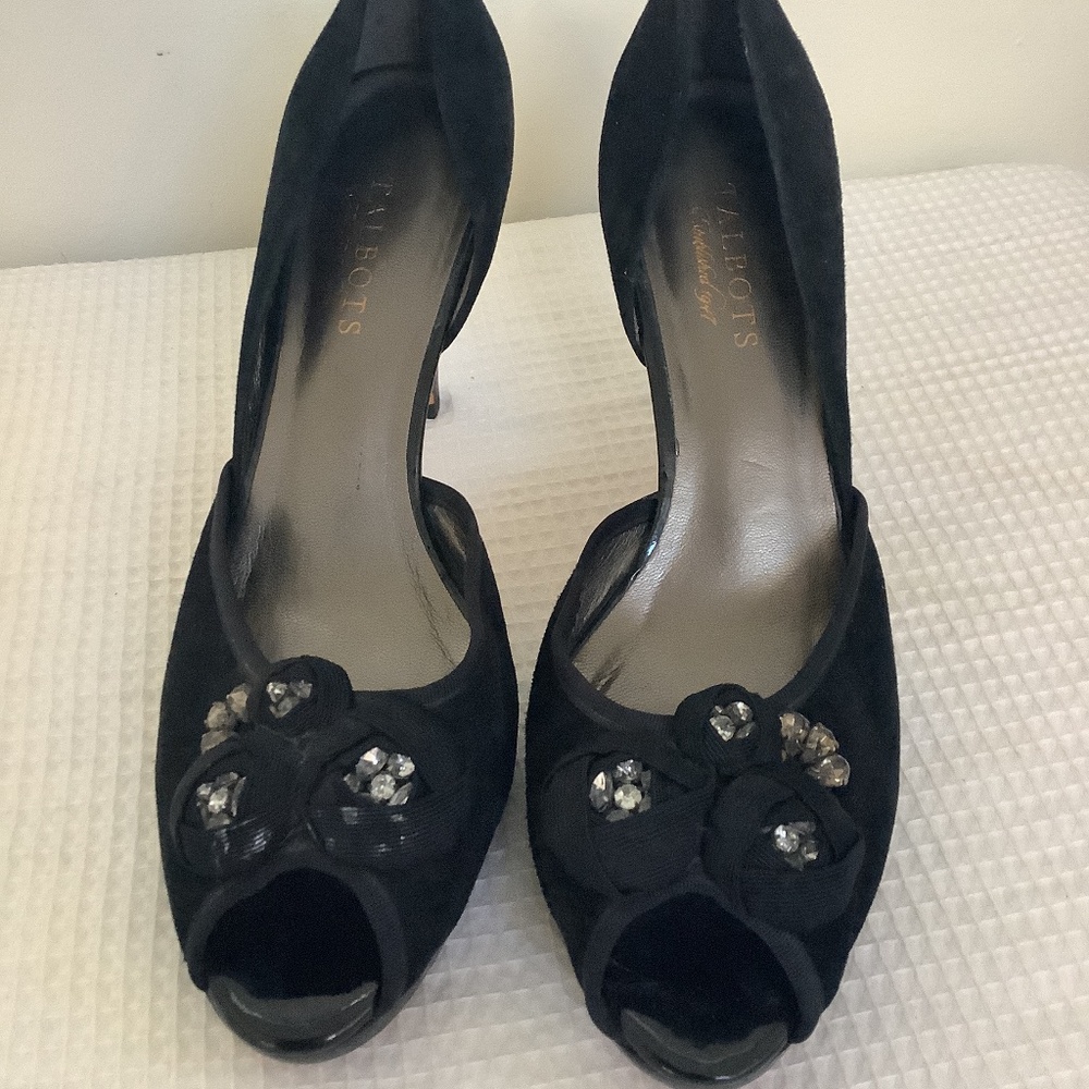 Talbot Black Suede Heels Black Beaded Peep Toe Excellent Condition New Size 9